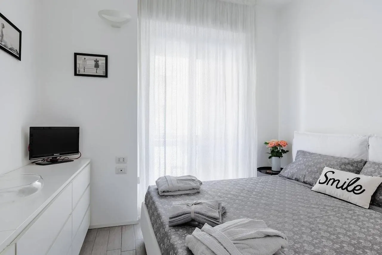 아파트 Stupendo E Accogliente Apt 밀라노 이탈리아