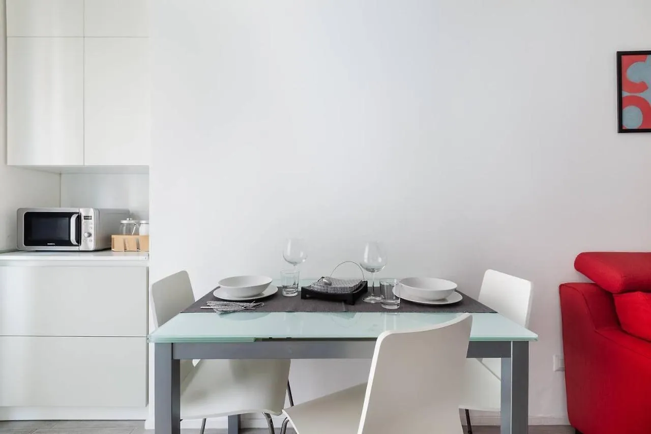 Stupendo E Accogliente Apt Milaan Italië